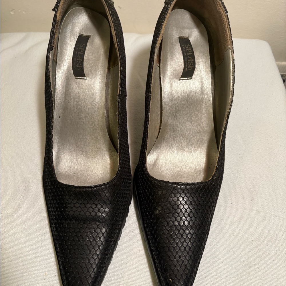 Splash Black Textured Women's Heels